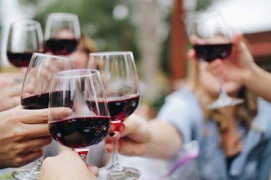How to Organise an Unforgettable Wine Tasting Event